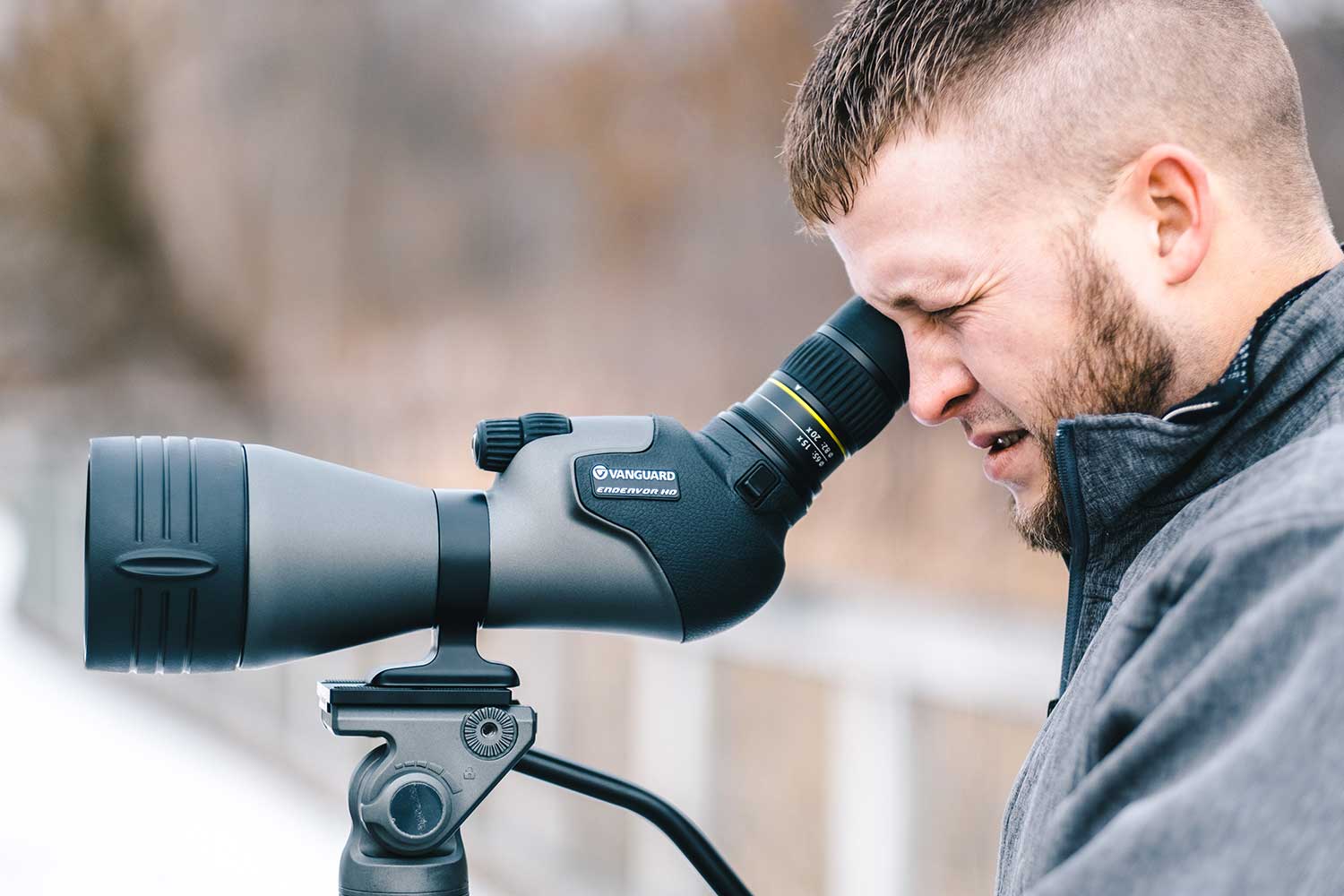 Paket tubkikare Vanguard Endeavor 82hd 20-60 x 80 + stativ veo3 go 265hap + digiscoping-kit 