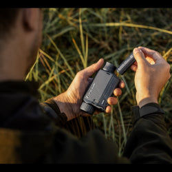Kompakt och uppkopplad PULSAR AXION XG35 termisk monokulär 